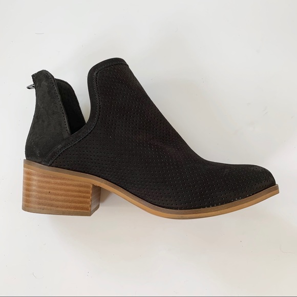 Steve Madden Lancaster Perforated Ankle Boot 8 NWT - Picture 3 of 7
